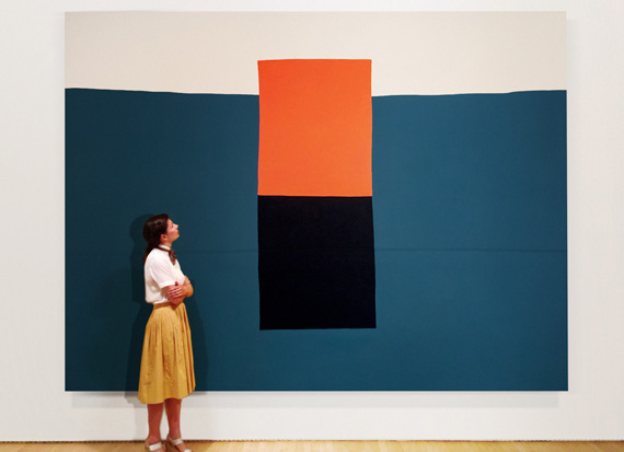 Minimalistic Color Field Paintings by Paul Kremer