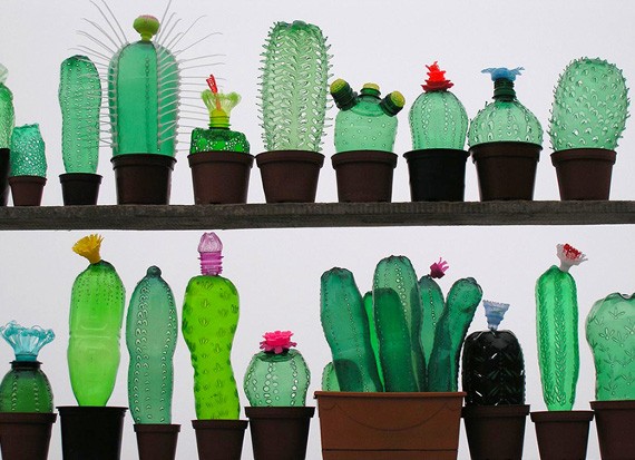 Plastic Bottle Art by Veronika Richterová