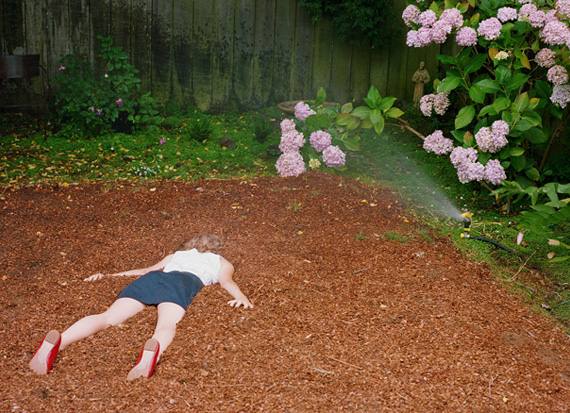 Mind-blowing Photography by Lee Materazzi