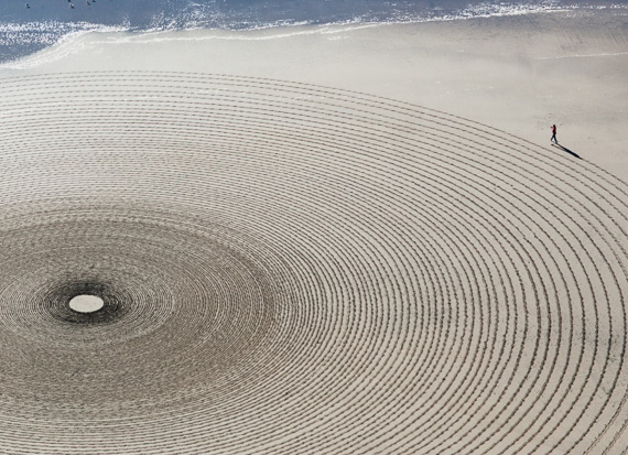 Drawings on Sand by Jim Denevan
