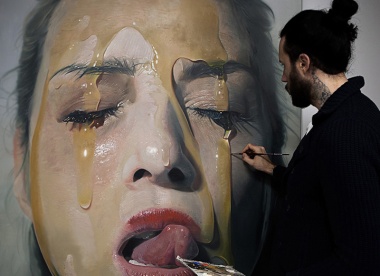 Photorealistic Paintings by Mike Dargas