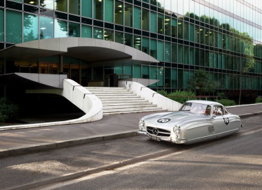 Air Drive: Flying Classic Cars